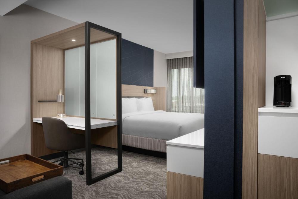 King Suite interior